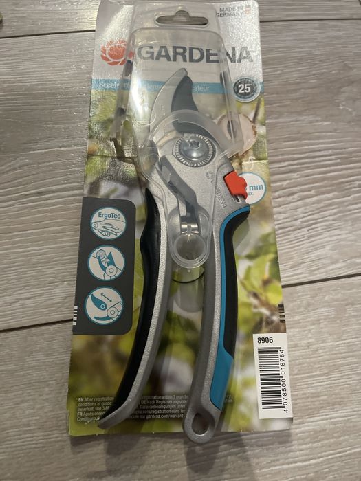 Foarfeca gardena 8906