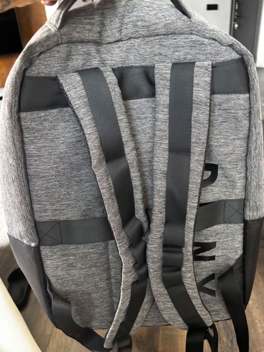 Спортна раница DKNY