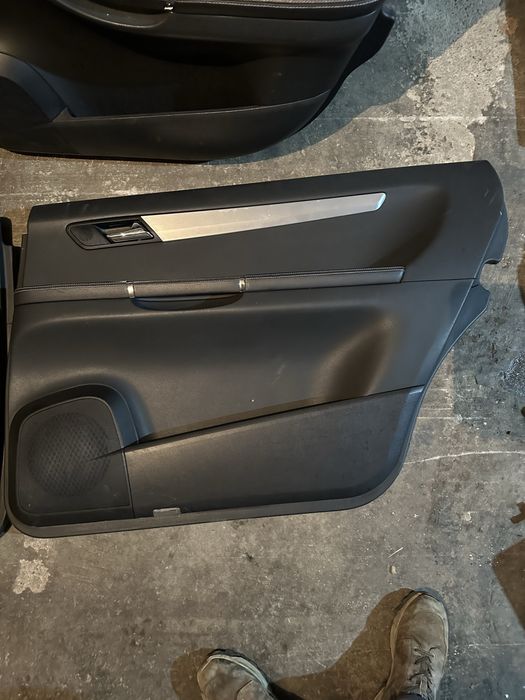 Кори врати Mercedes R class W251