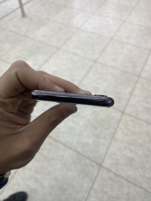 Iphone x 64 gb  qotmaydi