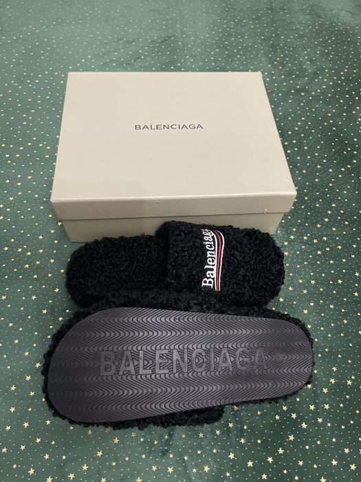Balenciaga Furry Slide Black Papuci Premium Quality