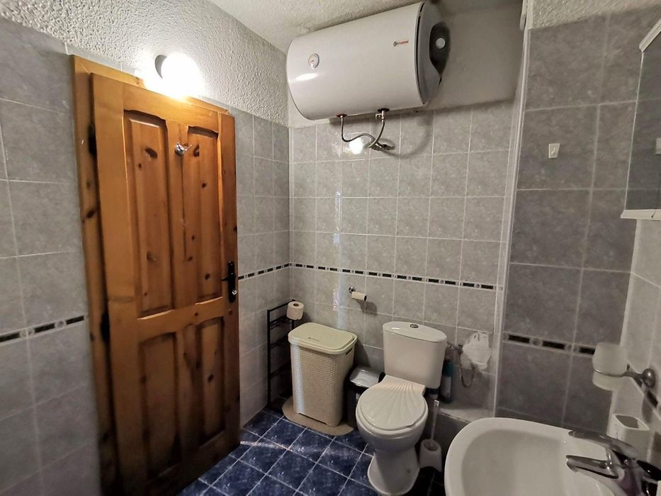 Тристаен апартамент с ГАРАЖ в ж.к. Манастирски ливади.