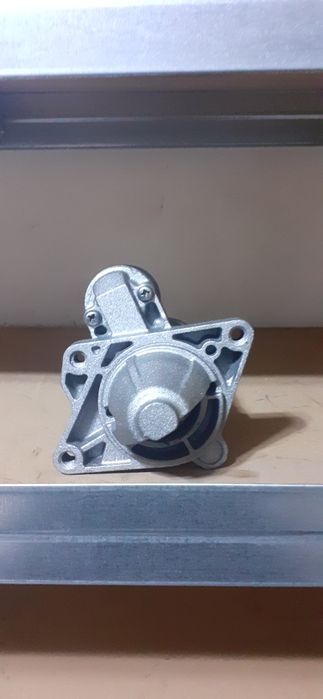 Electromotor Renault Master 2.3, Trafic 2.0, Opel Vivaro reconditionat