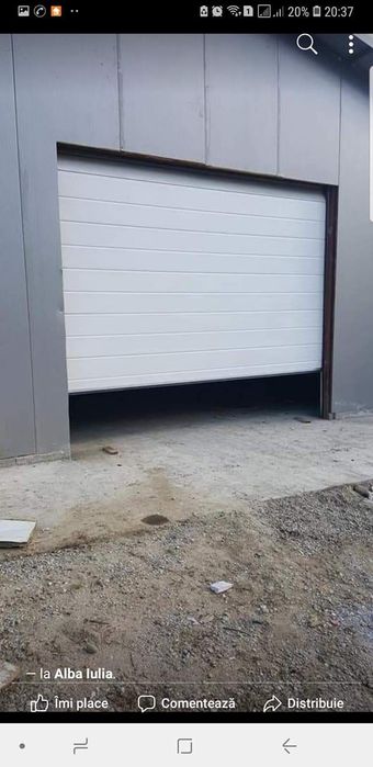 Usa de garaj secționala