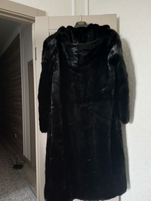 Продам норковую шубу