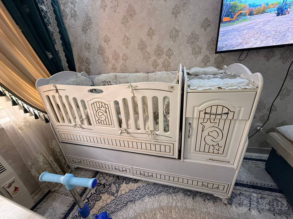 Детская кроватка