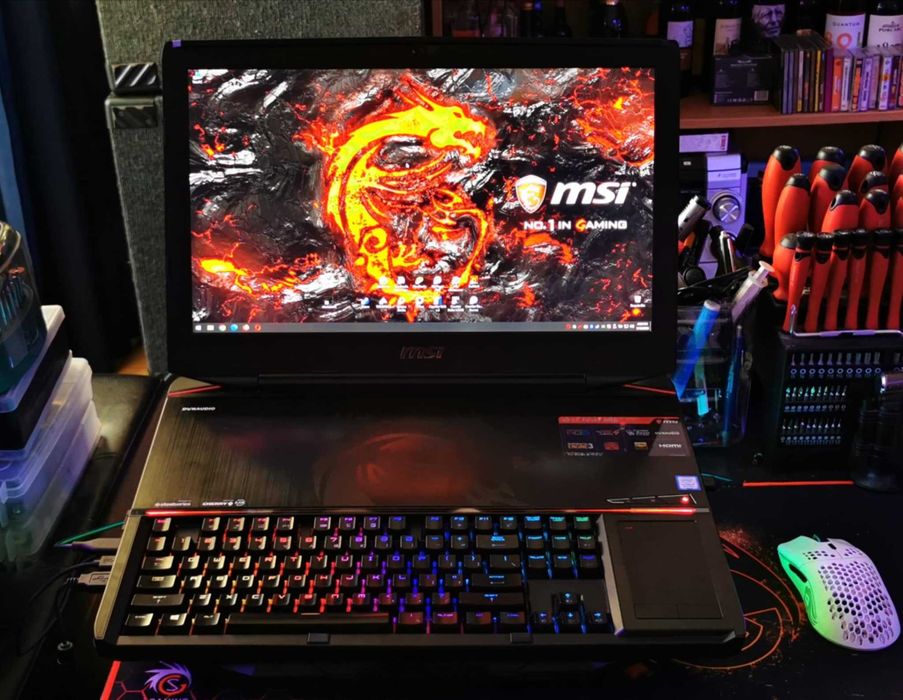 Work Station sau Gaming Laptop Msi gt83 Titan sli 16gb video 64gb ram