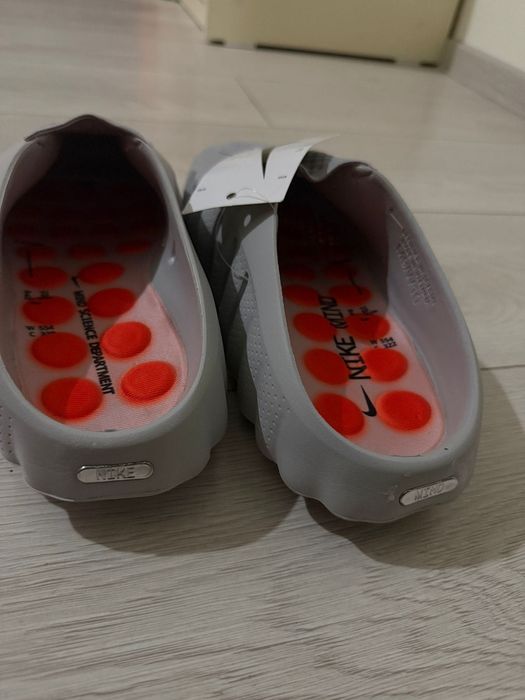 Papuci Nike Mind noi, cu eticheta