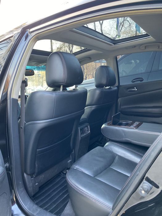 Nissan Maxima Sotiladi