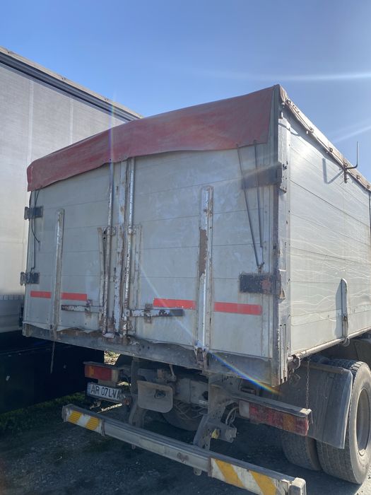 Vand Camion volvo  20 t/ basculabil/ bena cereale