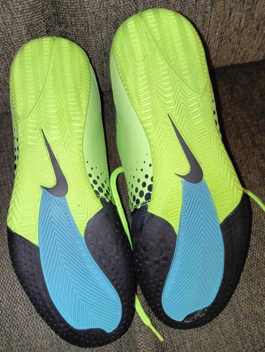 Обувки за футбол на закрито nike elastico