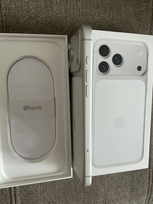iPhone 17 Pro Max 256 GB Silver