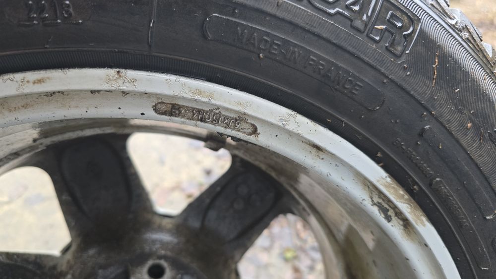 4бр Джанти със зимни гуми 4х100 Рено Renault 15ки 15 цола