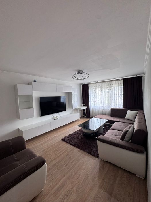 Apartament 3 camere Rovine