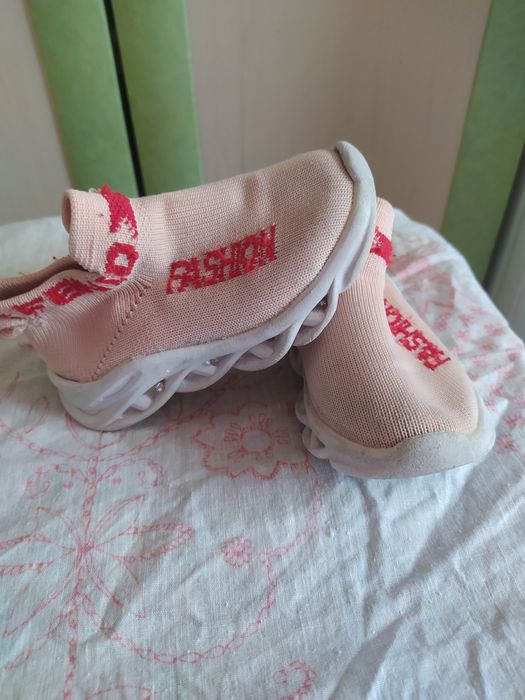 Обувь для девочки