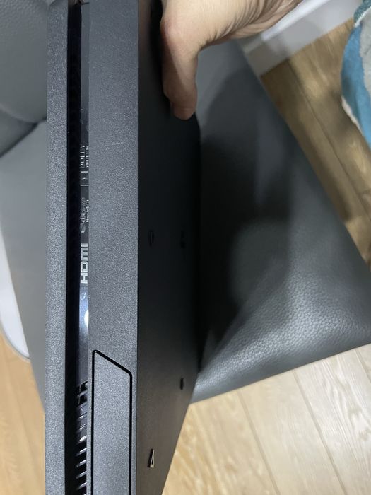 PS4 Slim 500GB Sony PlayStation