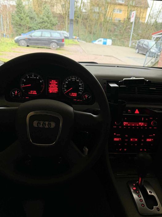 Audi A4, an 2006, motor 2.0 benzină, automat