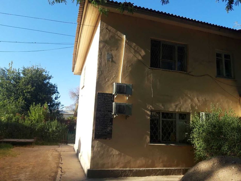Kottedj sotiladi 2 etajlik 3 xona o'zbekiston ko'chasi