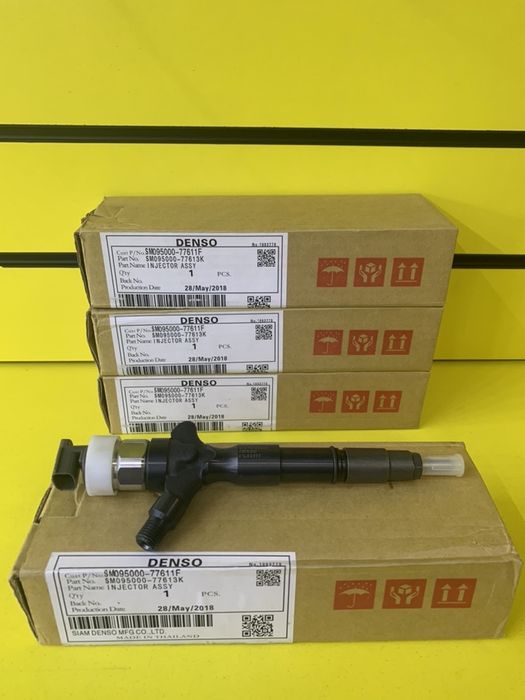 Форсунка топливная Toyota Hilux,Hiace 2.5 2KD