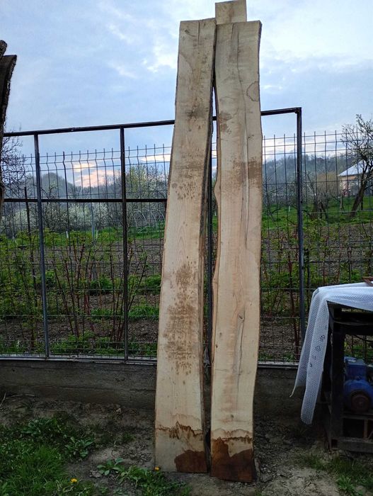 Dulapi Frasin si Nuc uscat