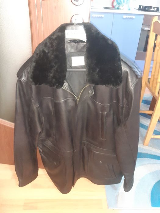 Мъжка  шуба, естествена кожа с подплата, ново. размер XL.