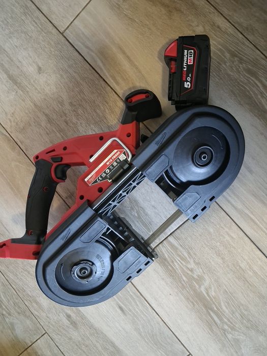 Milwaukee F18FBS85 si M12FBS64