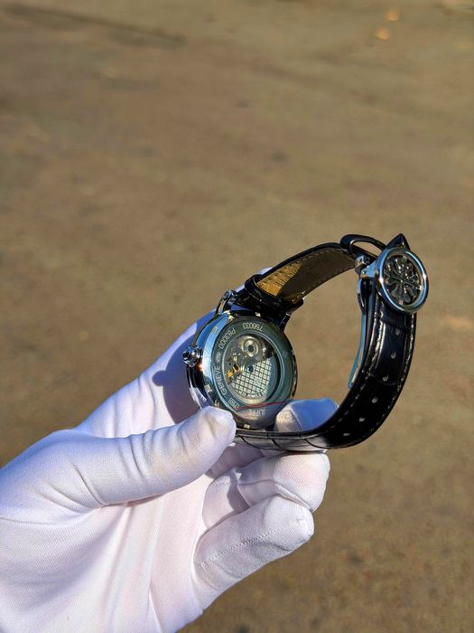 PATEK PHILIPPE — Premium mechanical watch