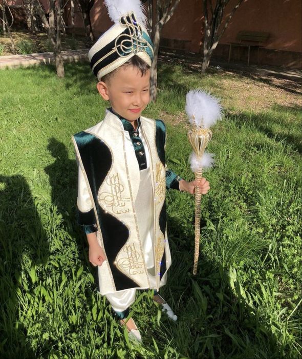 Костюмы Сундет той