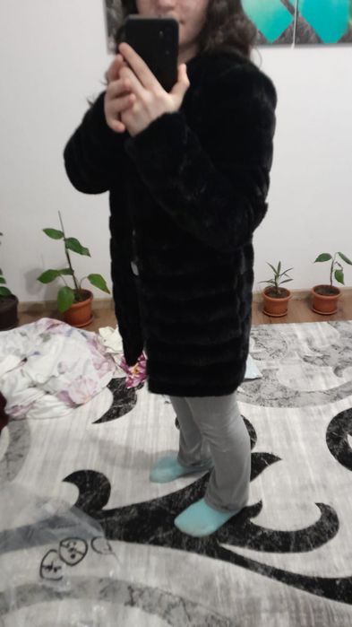 Haina de blana artificiala neagra