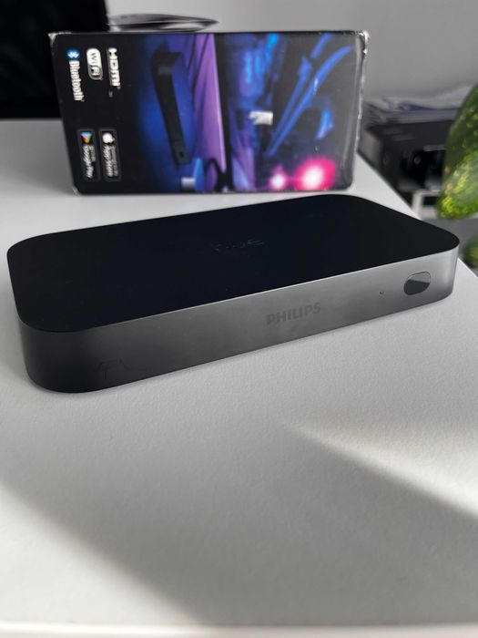 Philips Hue Play HDMI Sync Box 4K Ambilight TV