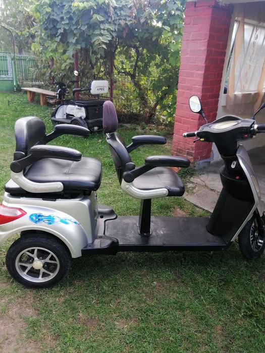 Vând scuter electric