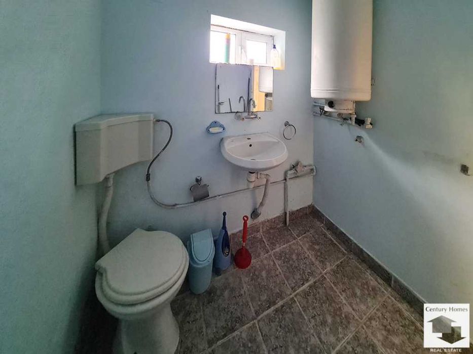 145269 Две къщи в един двор за продажба в гр. Полски Тръмбеш