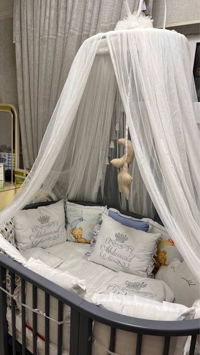 Кровать Трансформер не разу не пользовальсь в комплекте подушки 2 набо