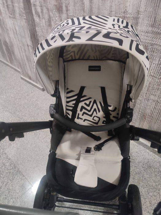 Бебешка количка.