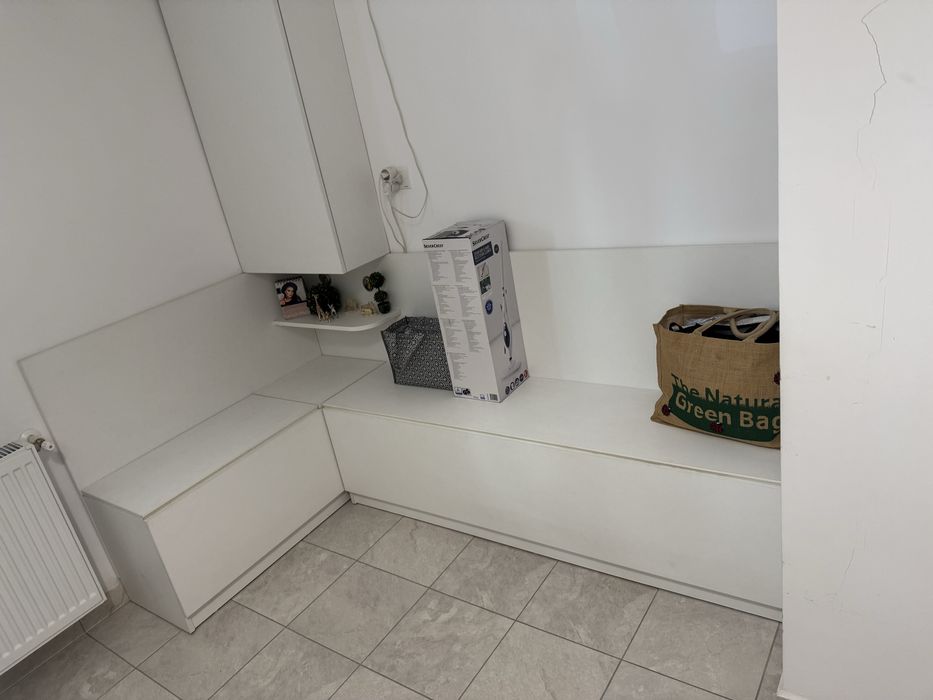 Coltar bucatarie alb