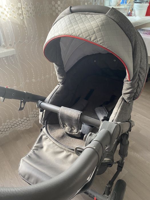 Коляска универсальная 2 в 1