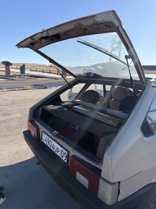 Продам ваз 2109.