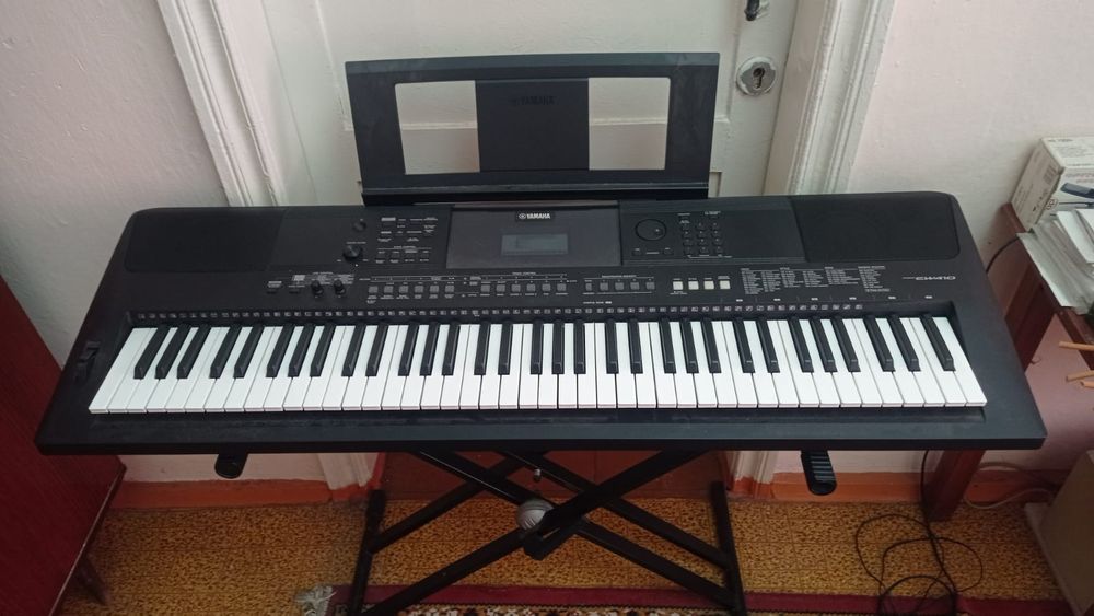 Yamaha PSR-EW410 – 76-клавишный инструмент