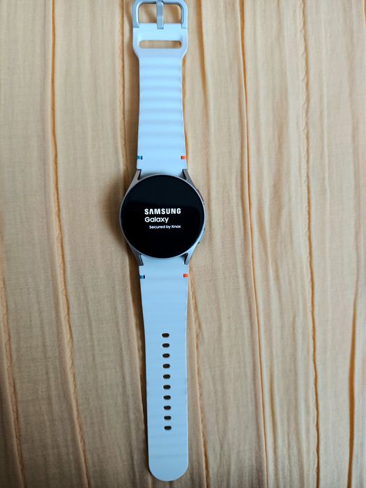 Продам часы Galaxy Watch 7