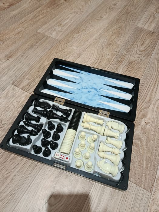 Шахмат продается