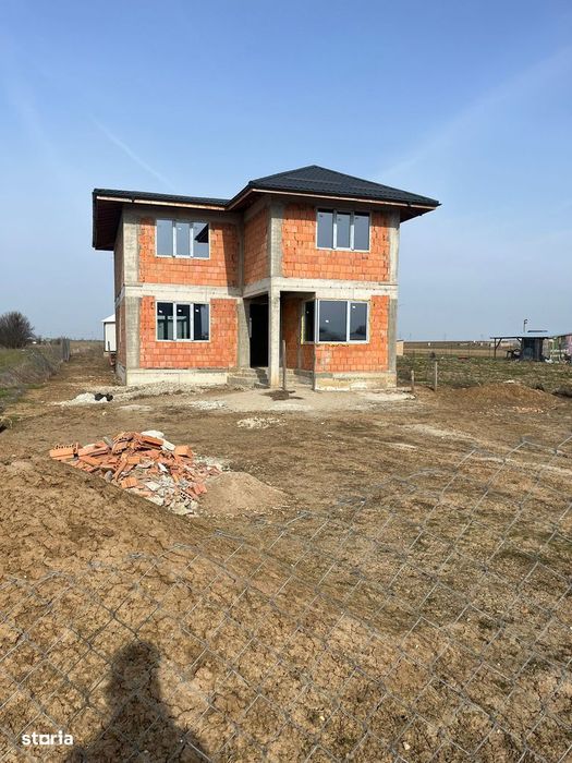 Casa la rosu-Dobreni/Berceni