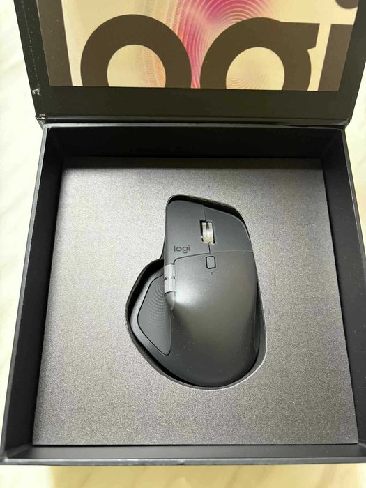 Mouse Wireless Logitech MX Master 4, Silent, USB, BT, Graphite - NOU