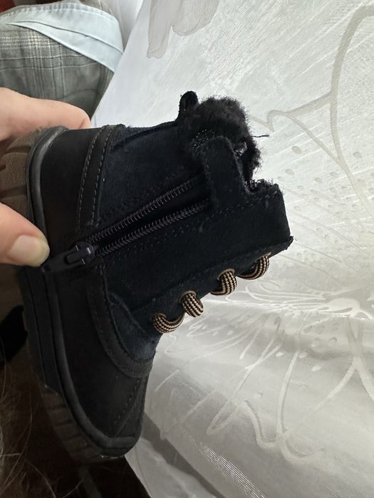 Чисто НОВИ Geox размер 22