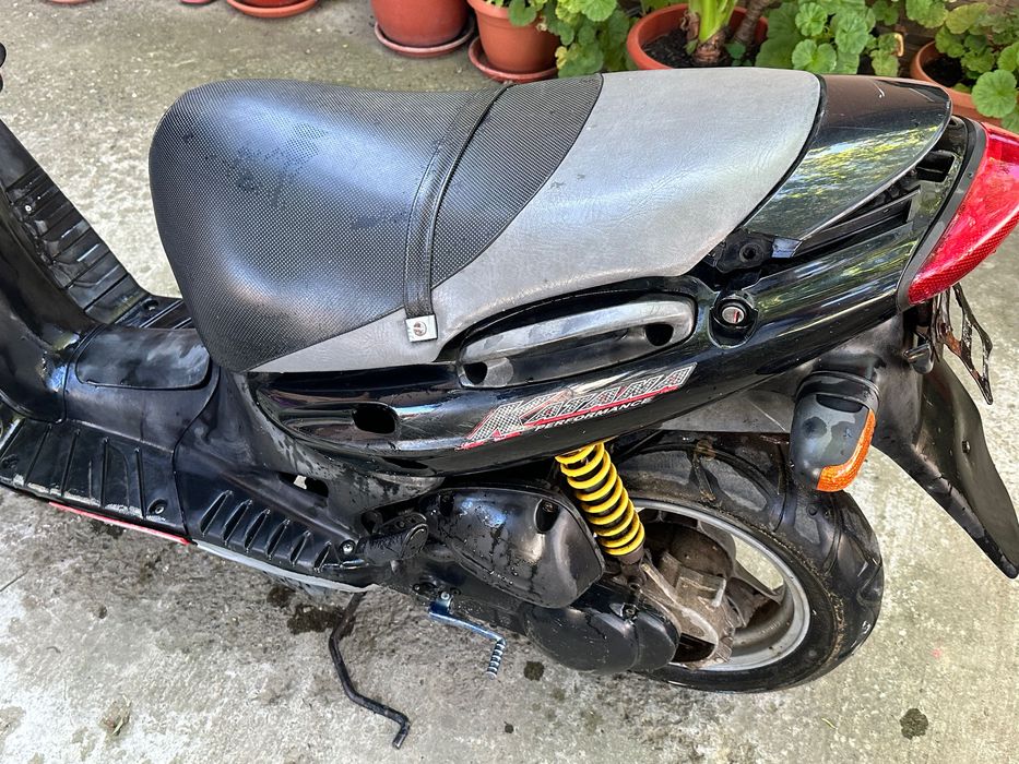 Scuter Suzuki Katana 50 cm /2T  1800 LEI