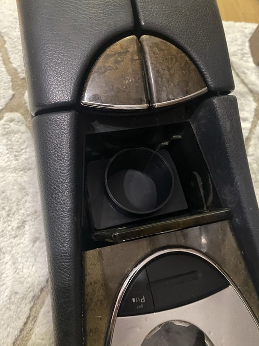 Cupholder mercedes w211 w219