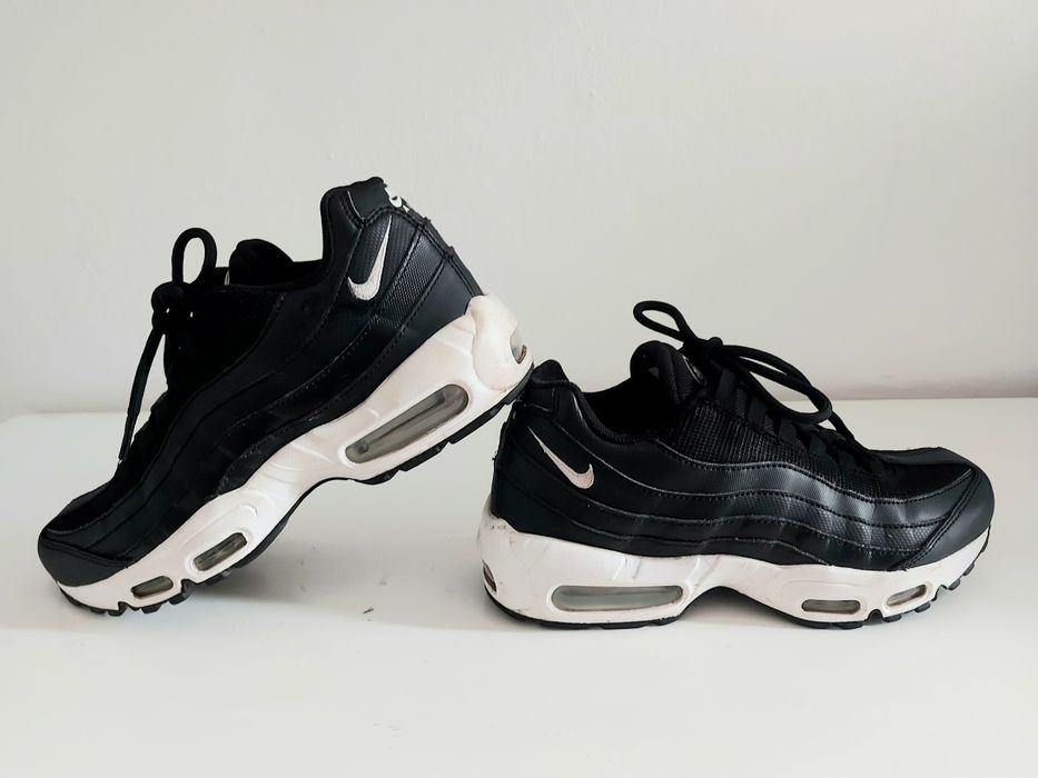 Nike Air max 95 , 40 номер стелка 25см.Реално 39