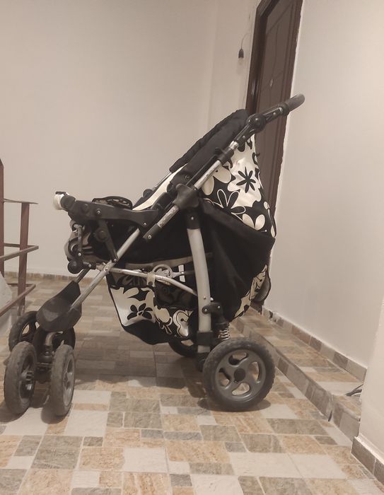 Cărucioare pliabile