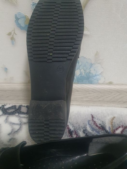 Продаю туфли израильские