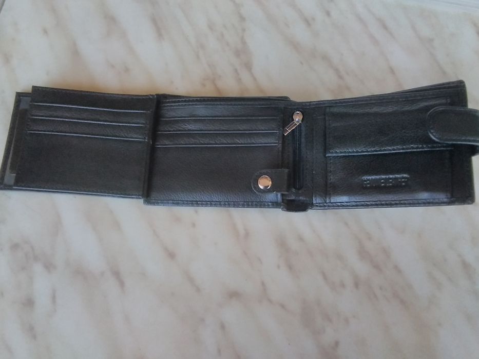 Продавам портфейл на  Манчестър Юнайтед - 38лв