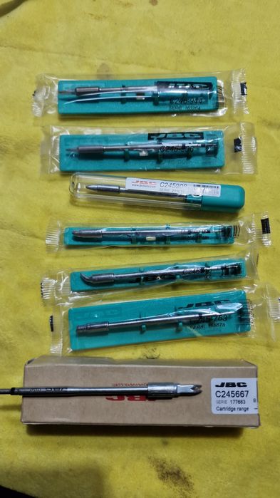 Varf de lipit JBC C245